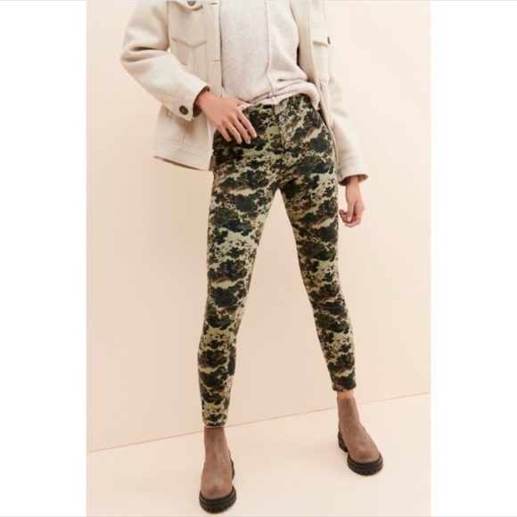 Anthropologie Pilcro High Rise Corduroy Skinny Button Fly Camo Floral Print 27P - Picture 1 of 12